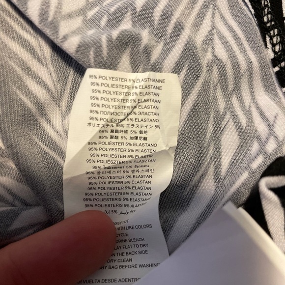 MICHAEL Michael Kors cold shoulder dress fits size S-M - Picture 6 of 6